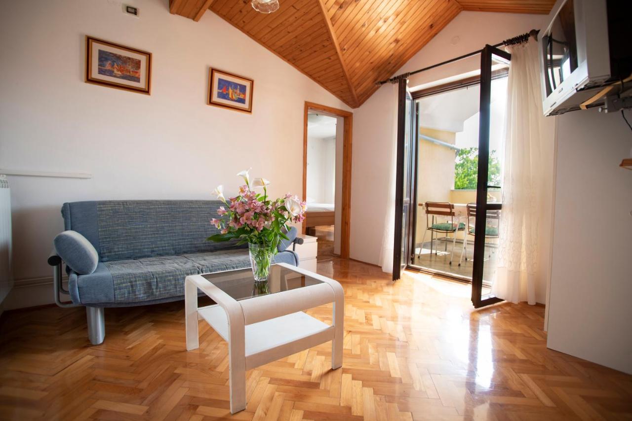 Apartments Nina Rovinj Exterior foto